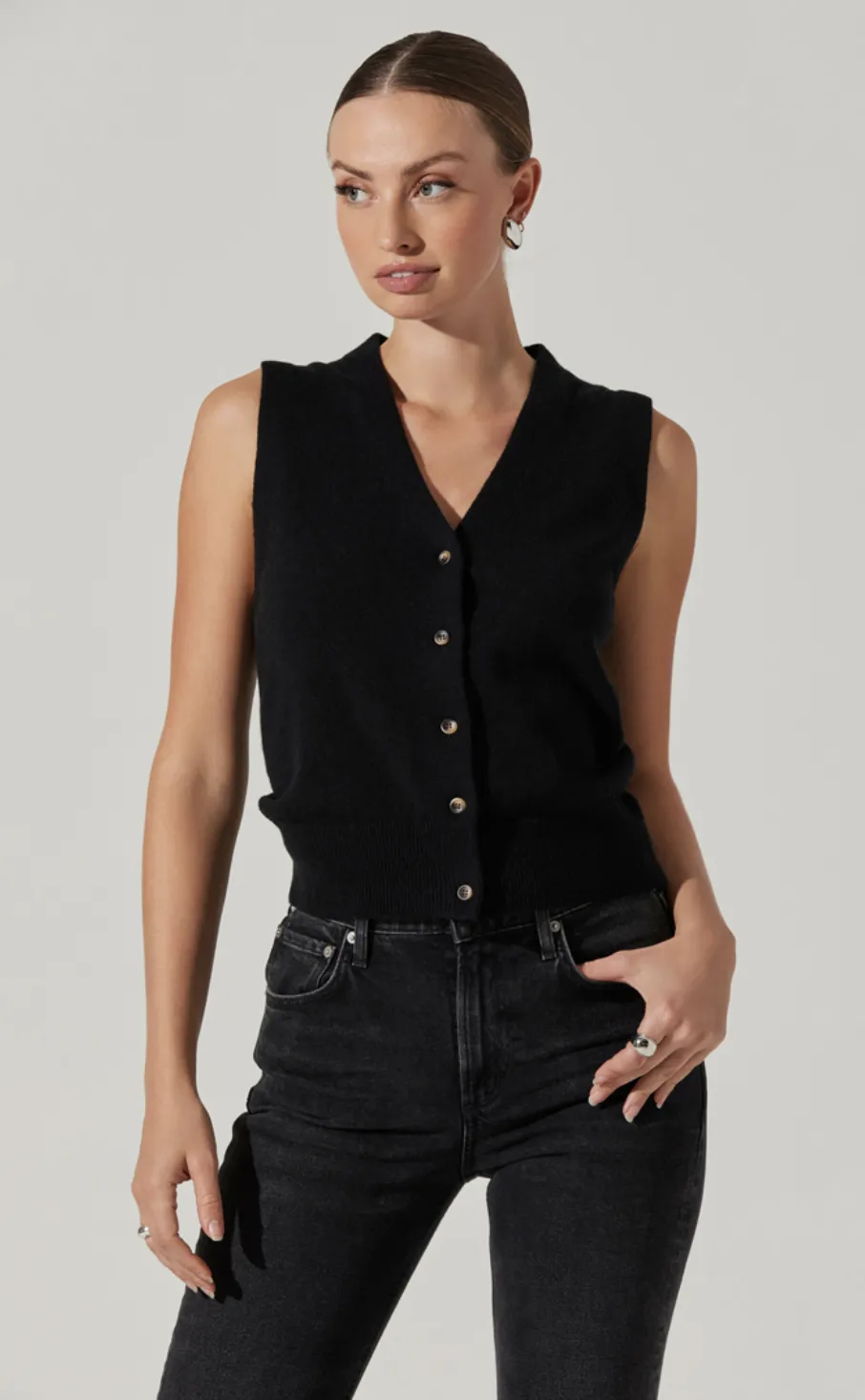 Eira Sweater Vest