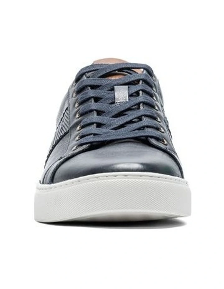 Navy Blue Endeavour Cruise Sneaker