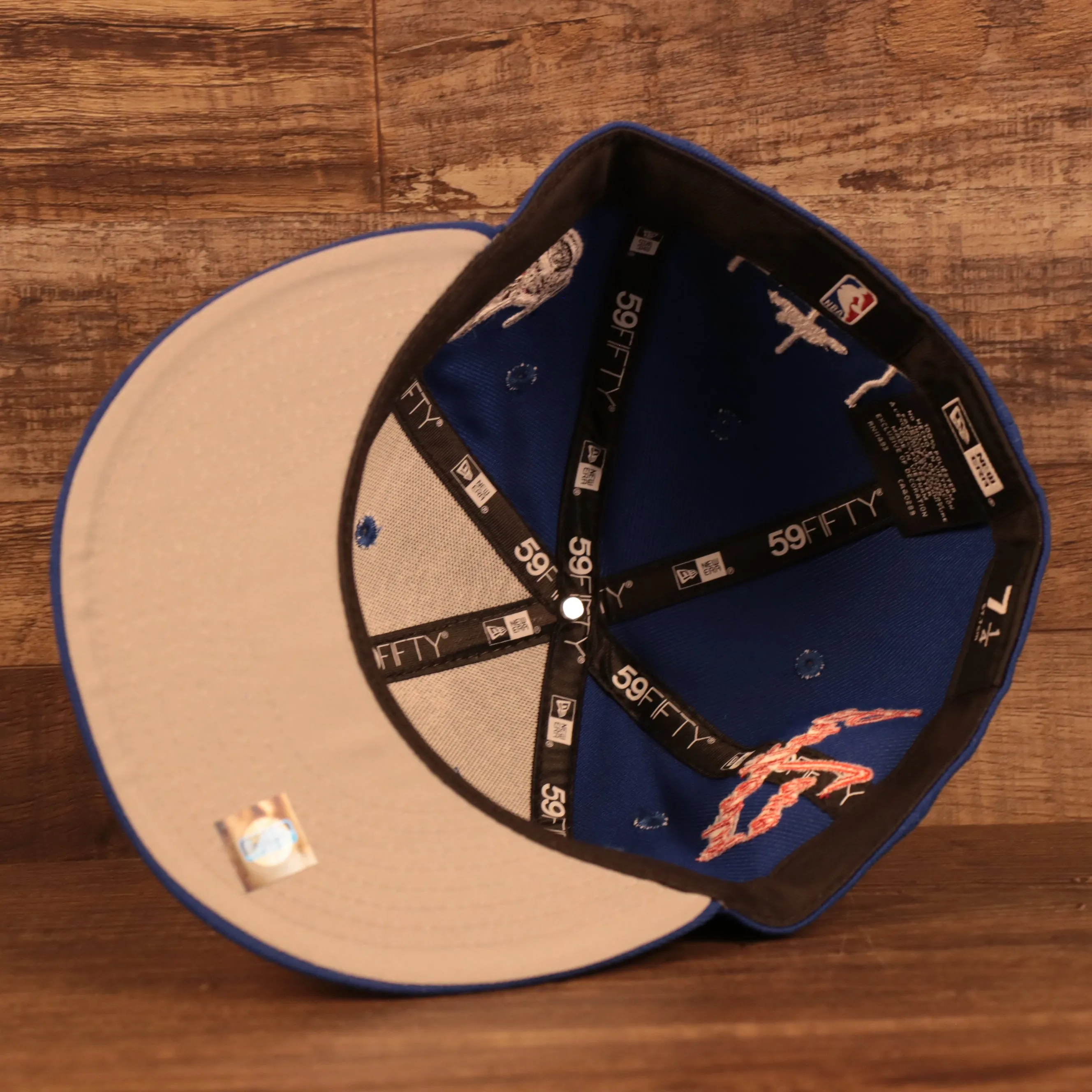 Gray Bottom Philadelphia 76ers City Transit All Over Side Patch 59Fifty Fitted Cap