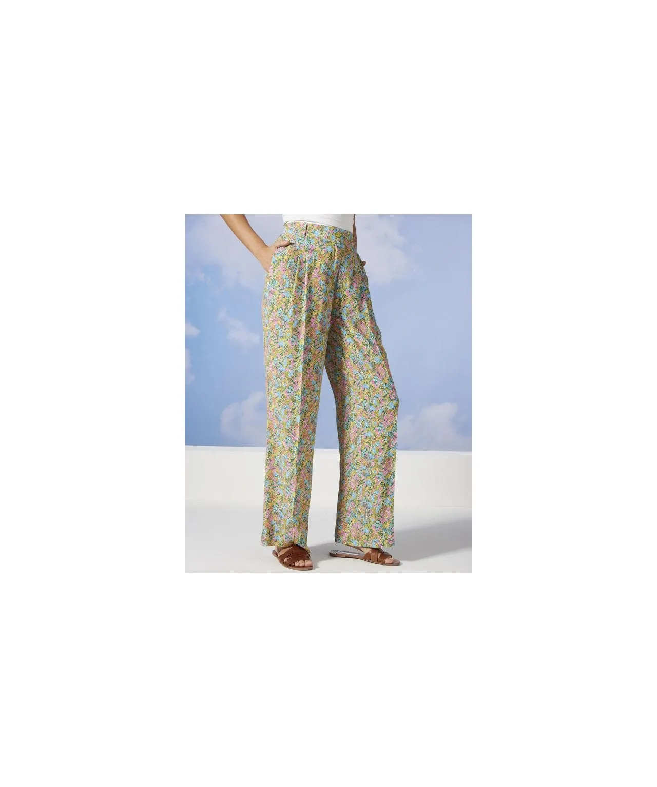 Wide Leg Printed Trousers;