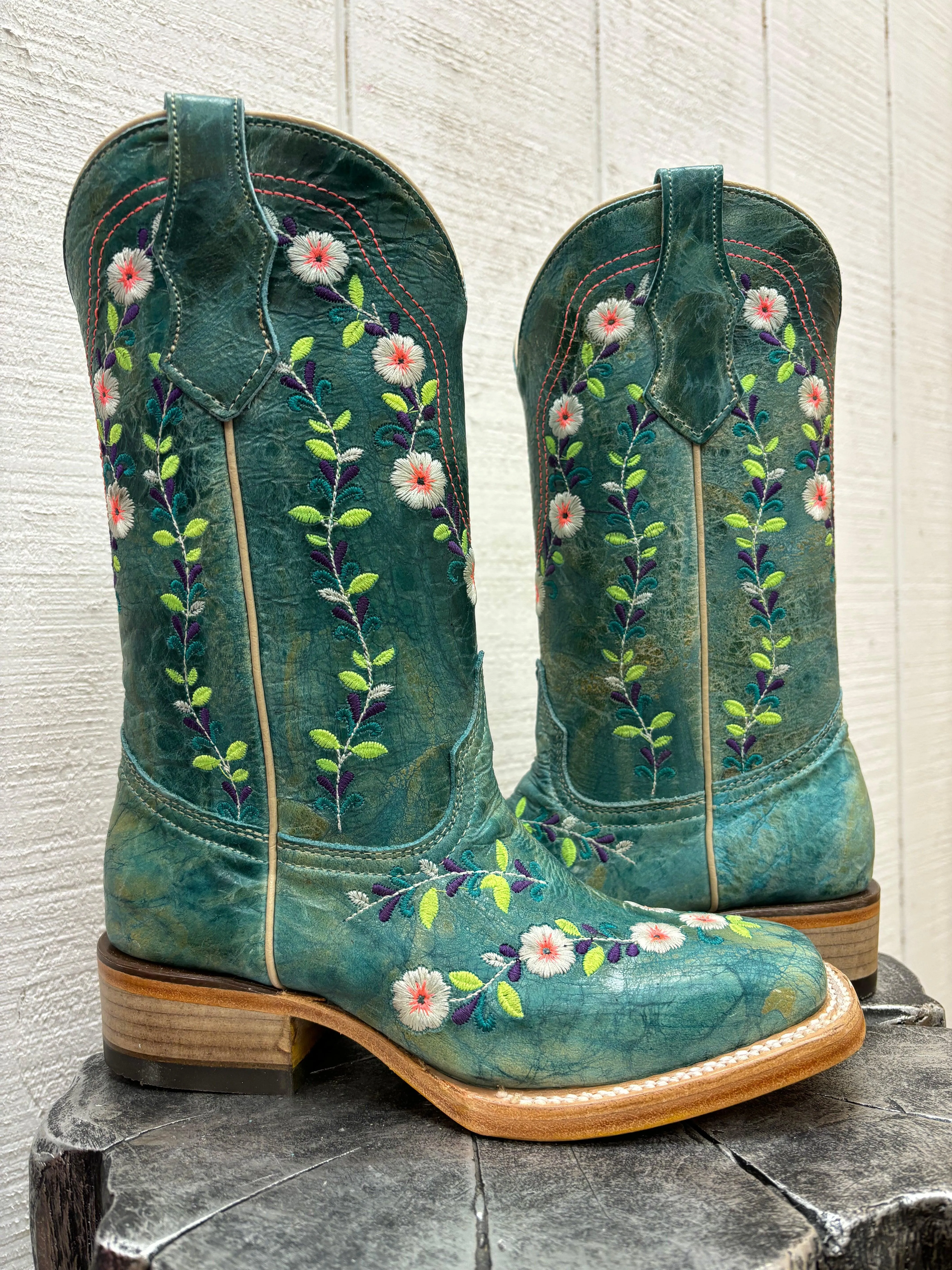 Youth/Teen Turquoise Embroidered Cowgirl Boots Square Toe T0158