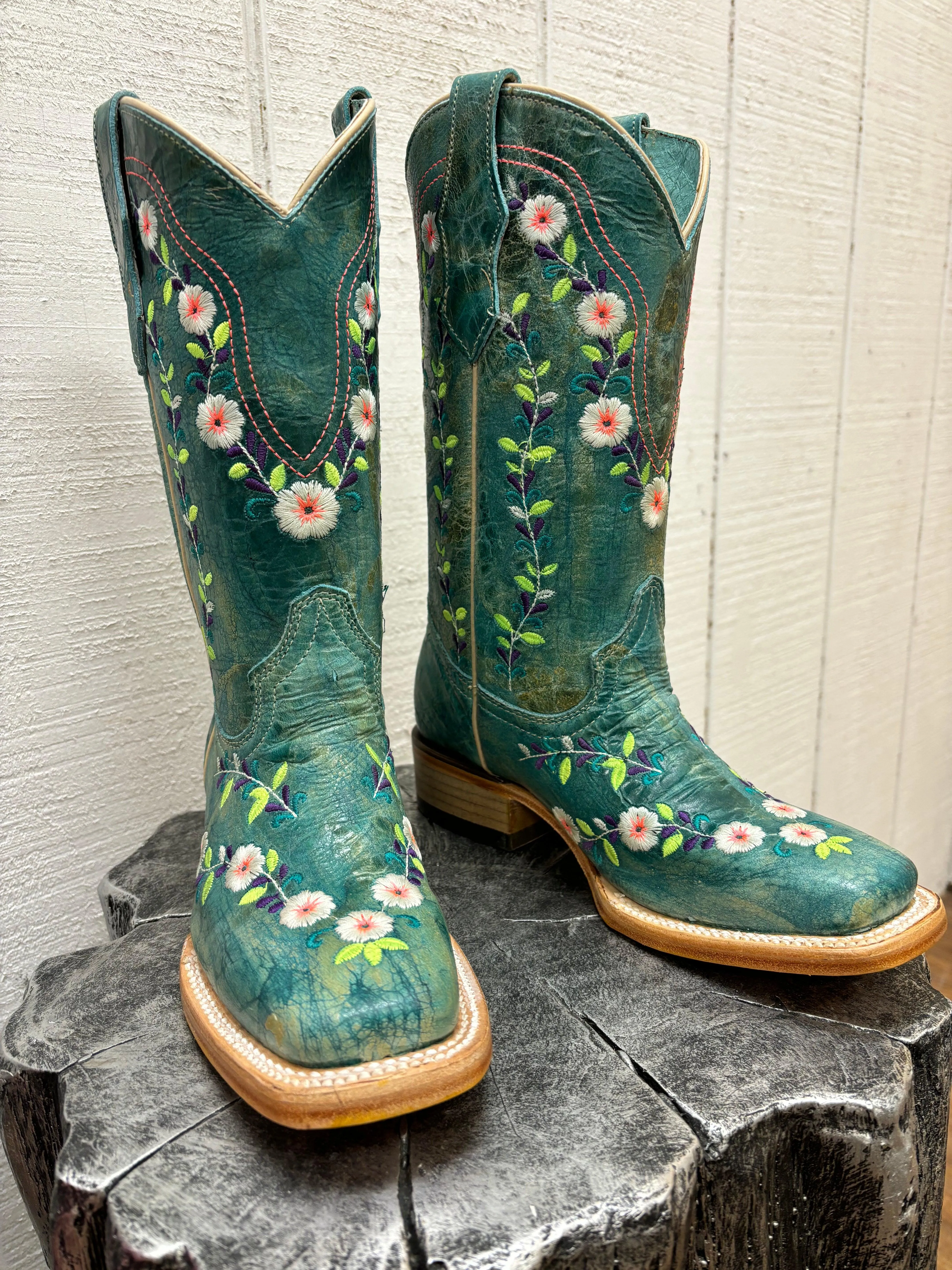 Youth/Teen Turquoise Embroidered Cowgirl Boots Square Toe T0158